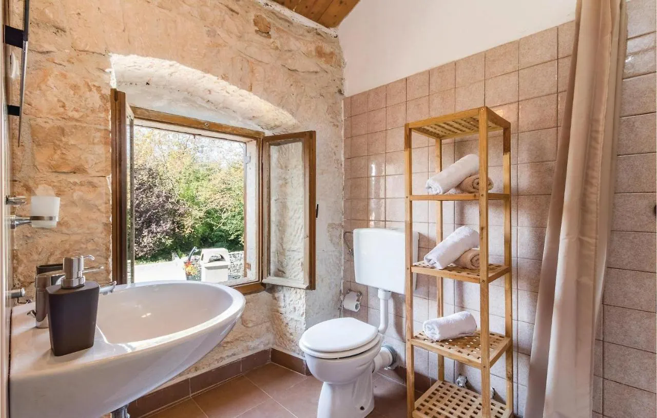 Tatil Evi Nice Home In Zminj With Wifi Hırvatistan